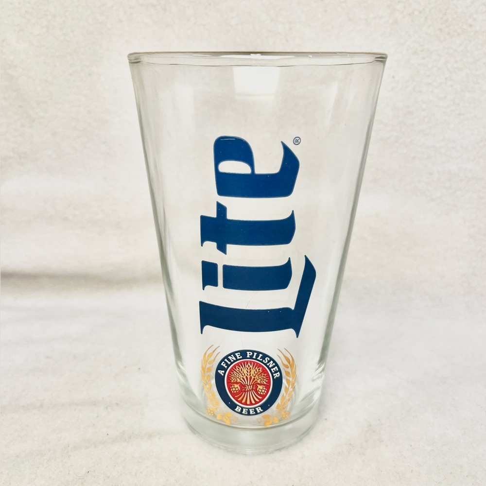 🍺 Miller Lite Pint Glass